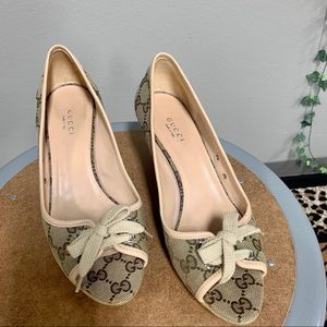 Gucci brown & beige wedges